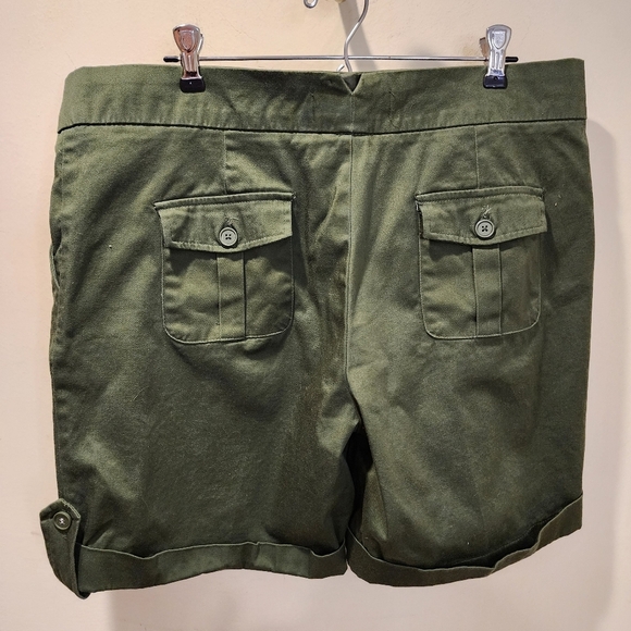SAG HARBOR Olive Green Women's Cotton Short size 14 - Picture 9 of 9